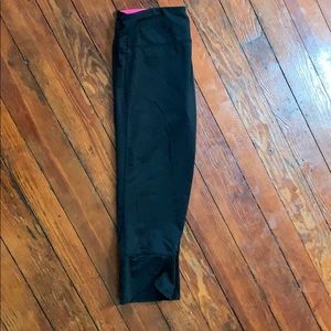 Old navy active wear cropped leggings